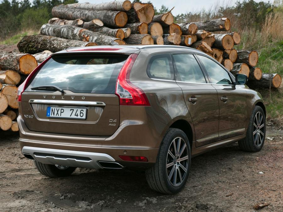  Volvo XC60 D4 2013 года  (фото 10 из 14)